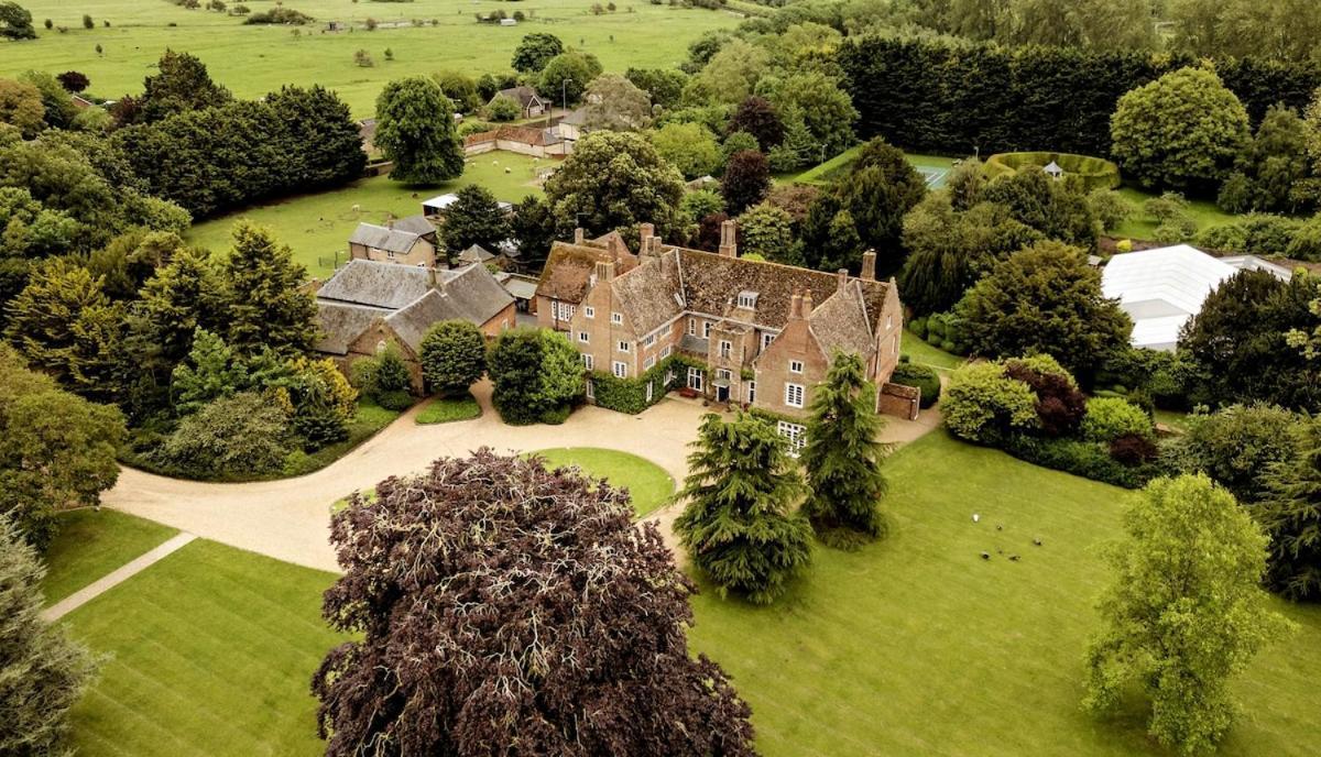 Hockwold cum Wilton Hockwold Hall - Former Royal Residence מראה חיצוני תמונה